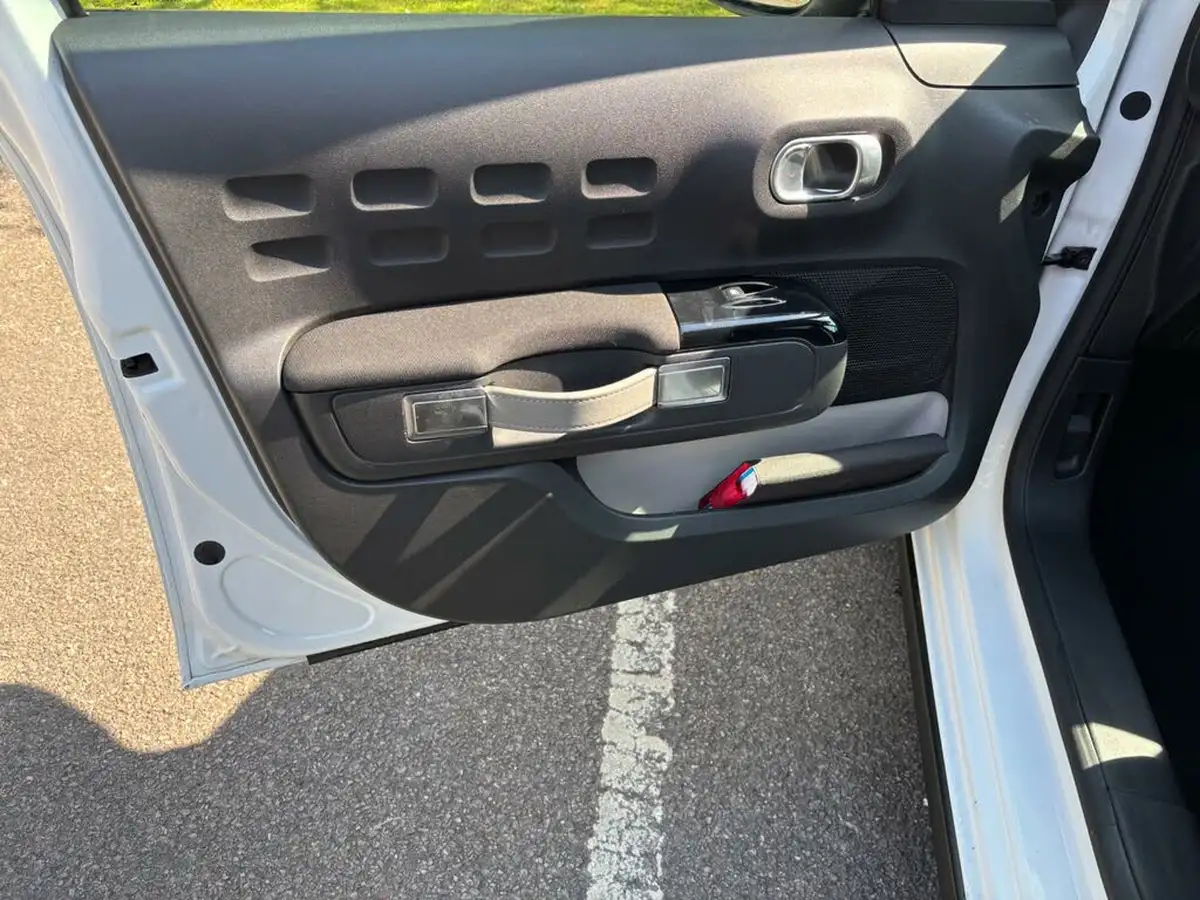 2017-citroen-c3-12-puretech-flair-82ps-big-22