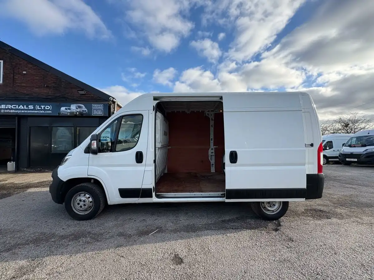 2021-citroen-relay-22bluehdi-35-l2h2-enterprise-140eu6dt-big-12