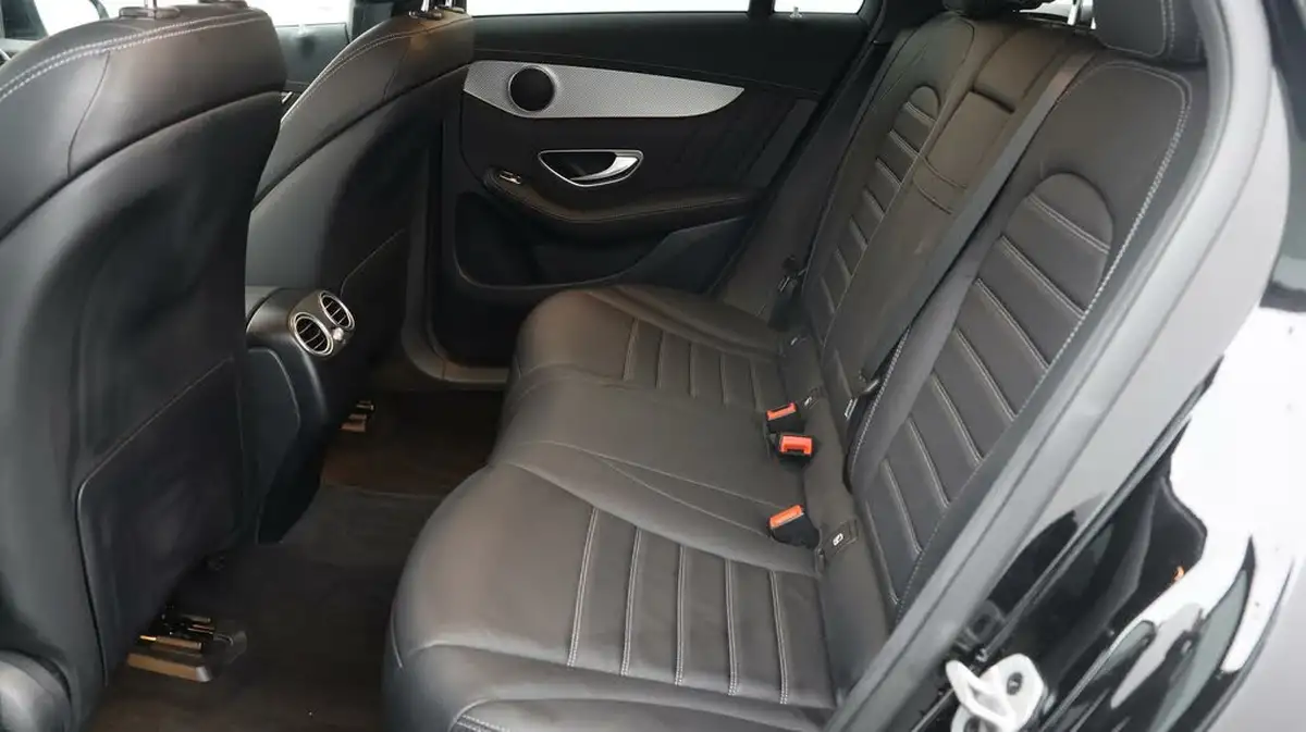 2021-mercedes-benz-eqc-e-eqc-400-amg-line-big-15