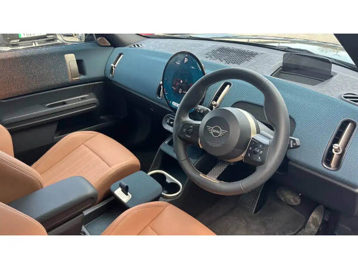 2024-mini-countryman-e-cooper-e-exclusive-big-5