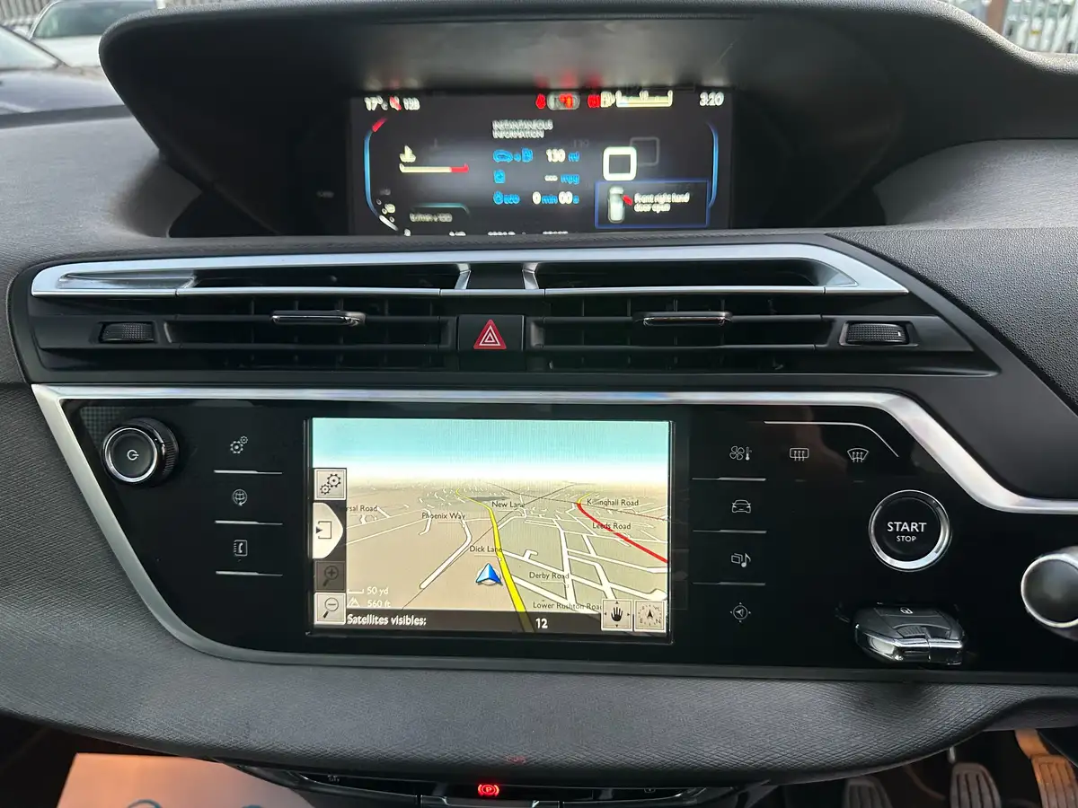 2014-citroen-c4-picasso-16e-hdi-exclusive-big-36