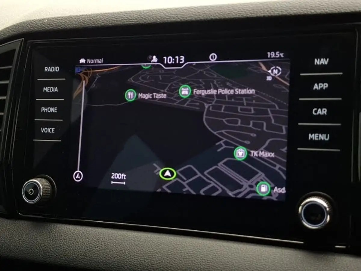 2020-skoda-karoq-15-tsi-sportline-dsg-big-15