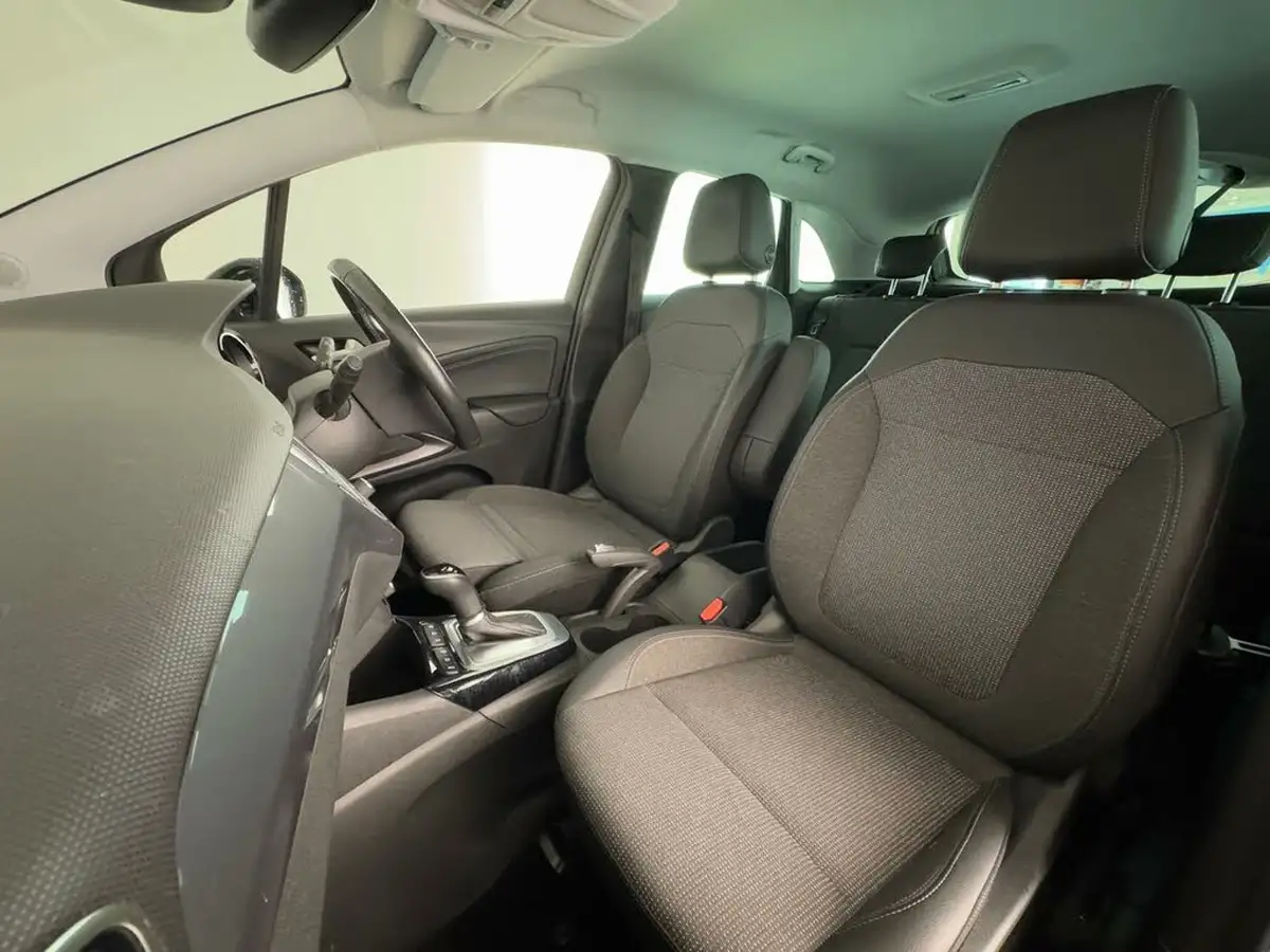 2021-vauxhall-crossland-12-elite-nav-130ps-auto-big-11