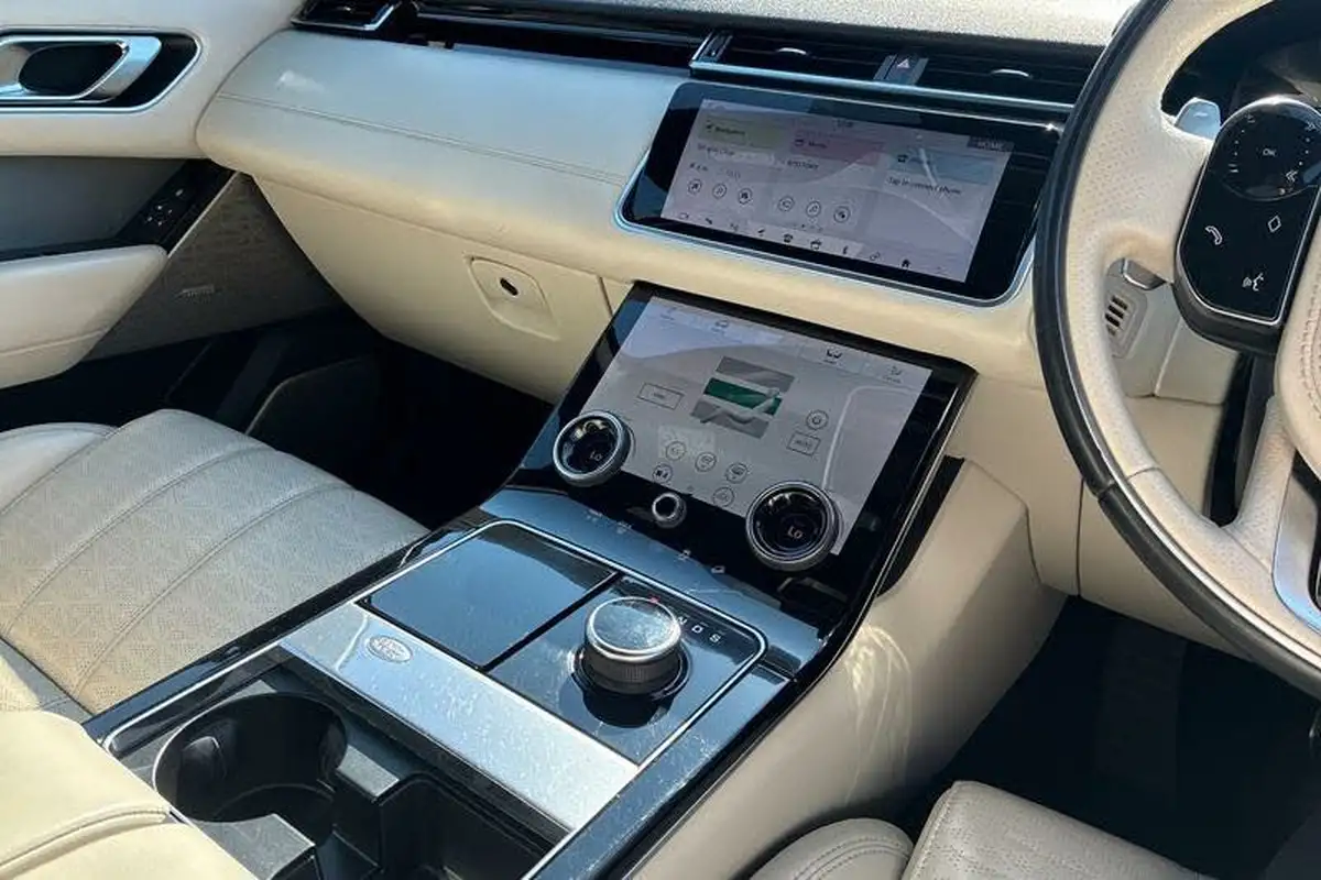 2019-land-rover-range-rover-velar-20-d180-r-dynamic-hse-big-13