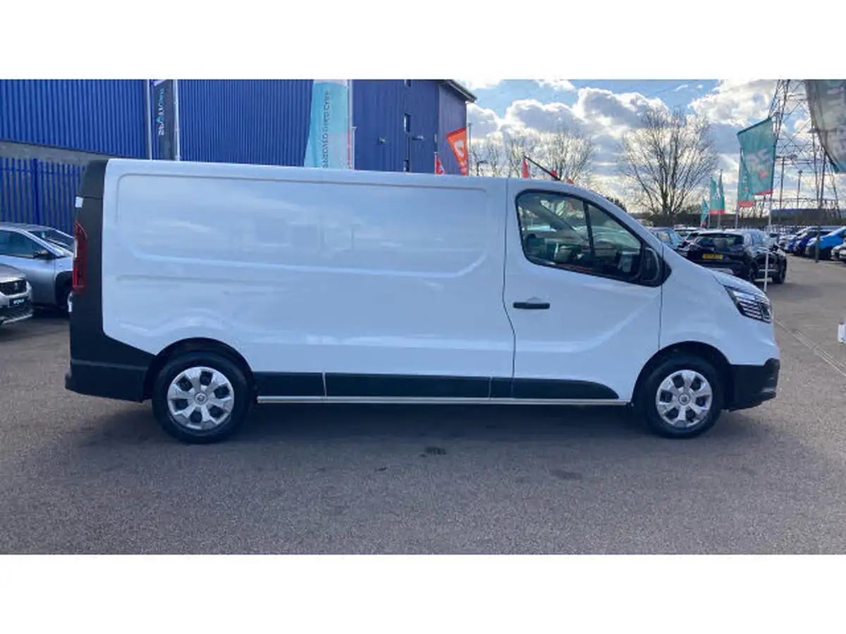 2022-renault-trafic-20dci-ll30-130-business-panel-big-30