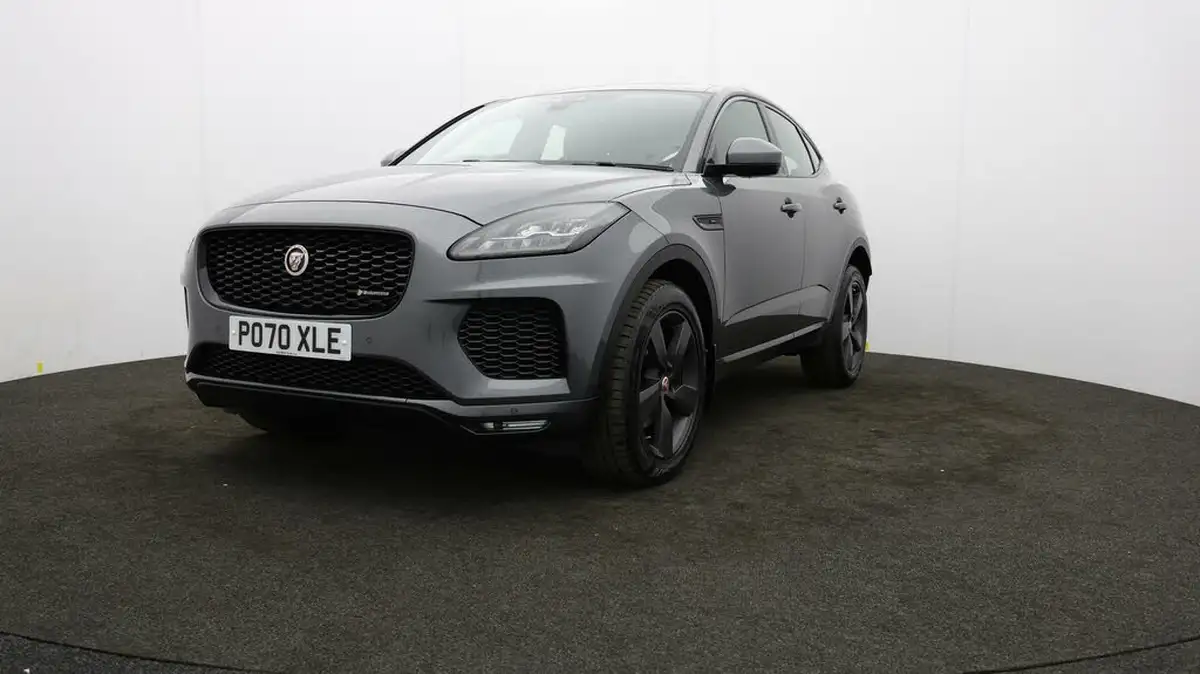 2020-jaguar-e-pace-20-i4d-chequered-flag-180ps-big-51