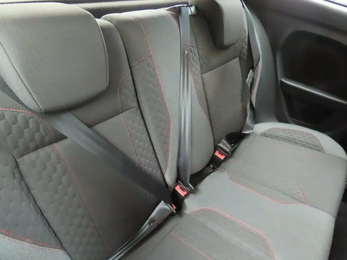 2017-ford-fiesta-10t-st-line-with-nav-125ps-3d-big-6