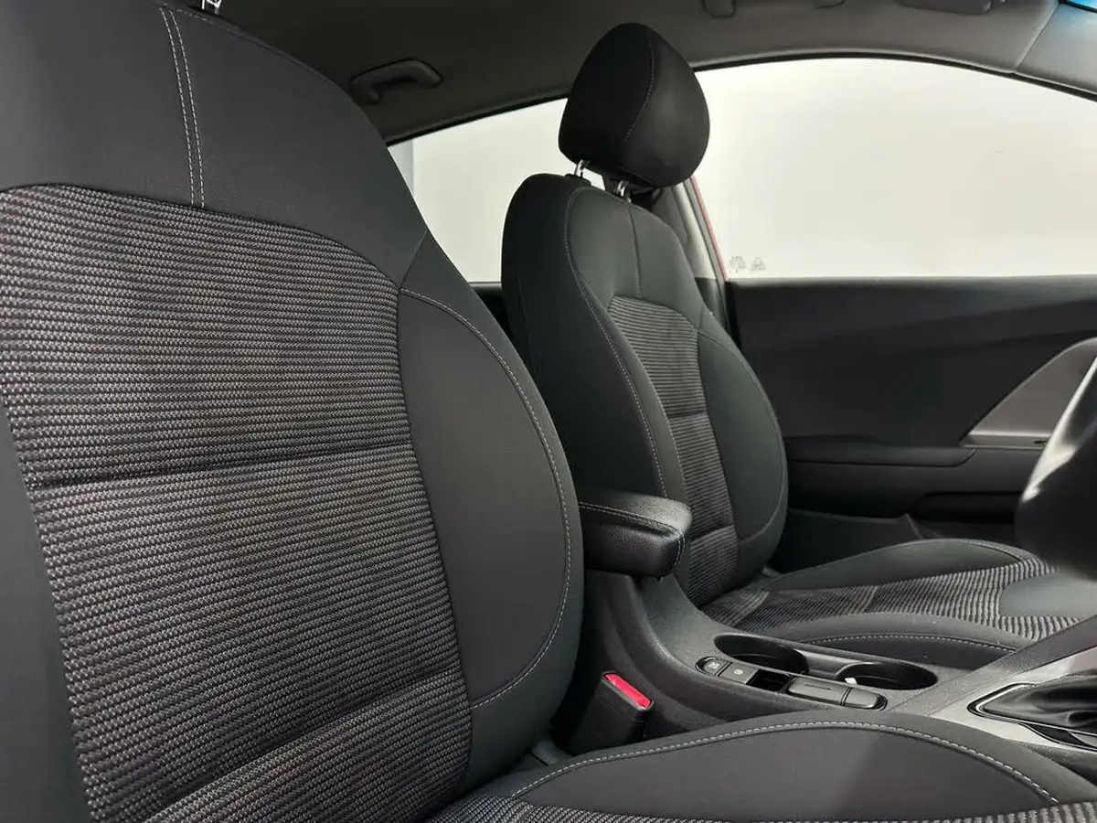 2022-kia-niro-16-gdi-2-139bhp-156kwh-big-30