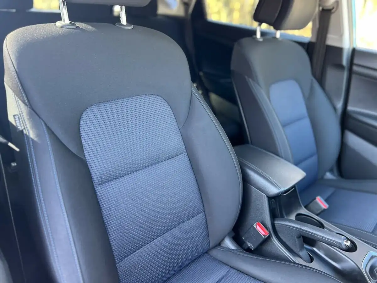 2016-hyundai-tucson-17crdi-blue-drive-se-nav-116ps-big-12