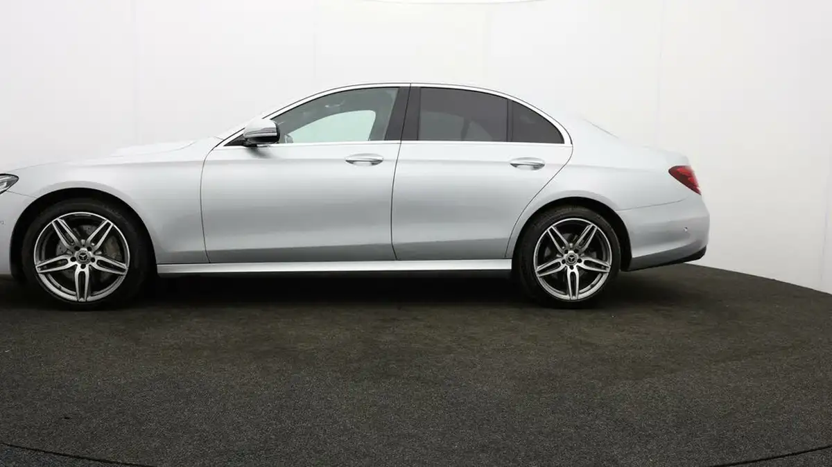 2018-mercedes-benz-e-class-30d-e350d-amg-line-premiumss-saloon-4d-4matic-big-60