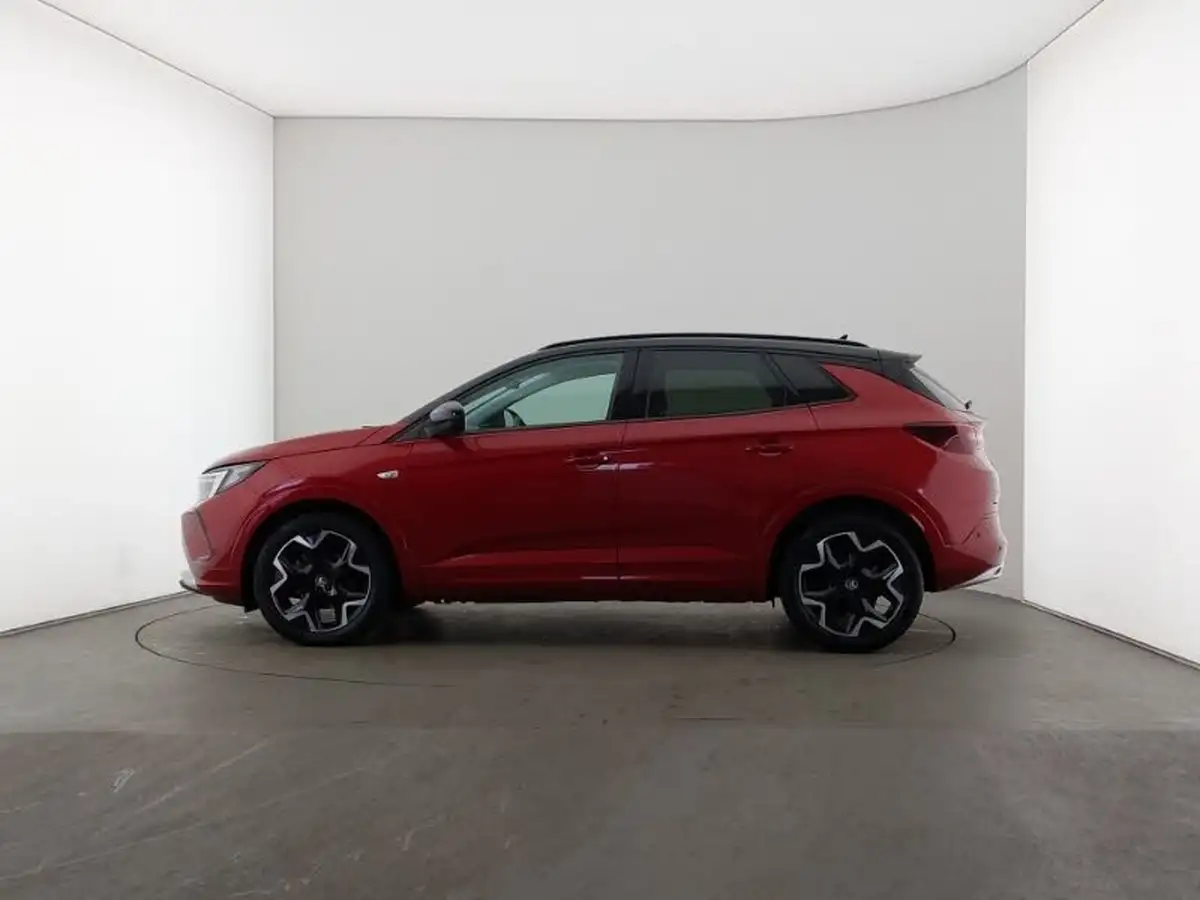 2024-vauxhall-grandland-12-ultimate-130ps-big-3