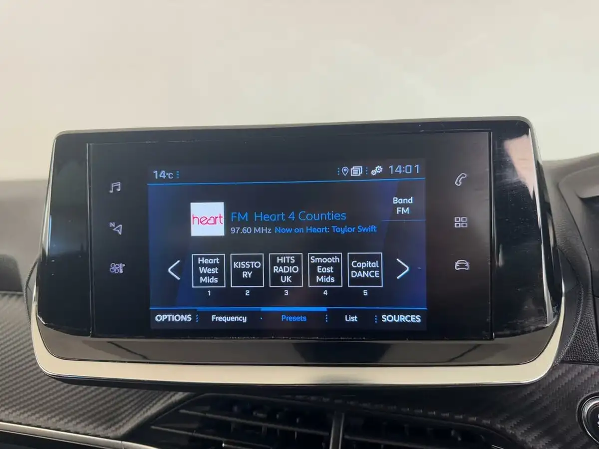 2023-peugeot-2008-suv-12-puretech-allure-premium-100bhp-big-39