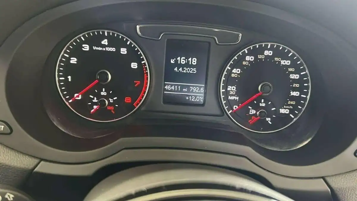 2018-audi-q3-20-tfsi-quattro-black-edition-big-42