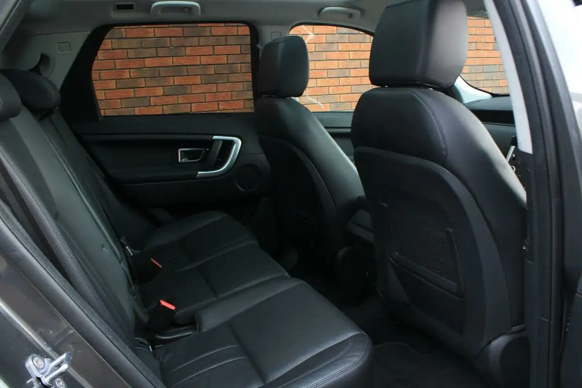 2018-land-rover-discovery-sport-20-si4-hse-big-10