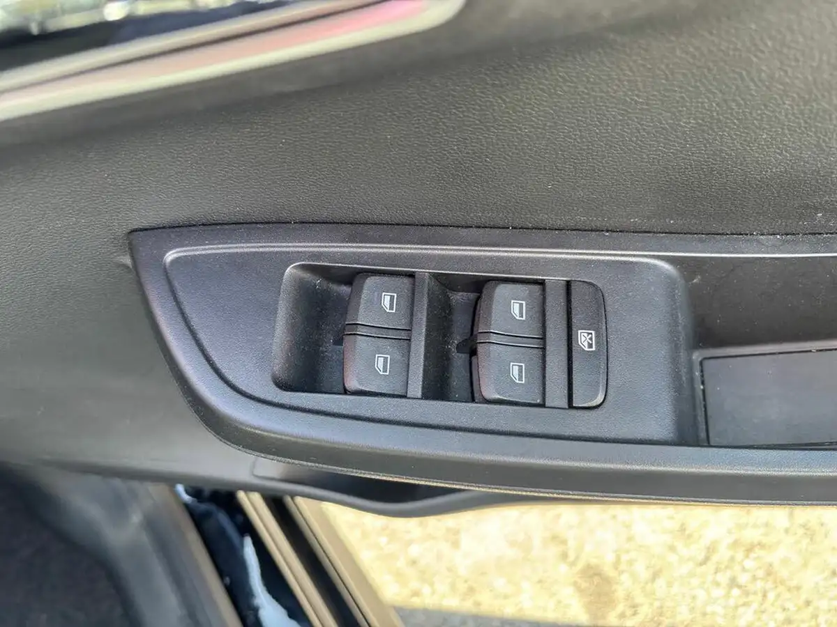 2023-mg-mg3-15-vti-tech-exclusive-nav-big-19