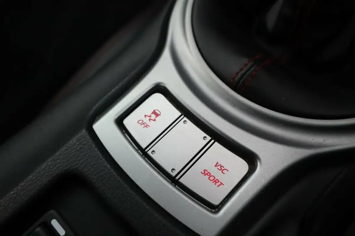 2012-toyota-gt86-20-gt86-big-26