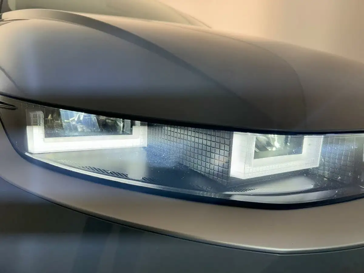 2022-hyundai-ioniq-5-e-se-connect-big-31