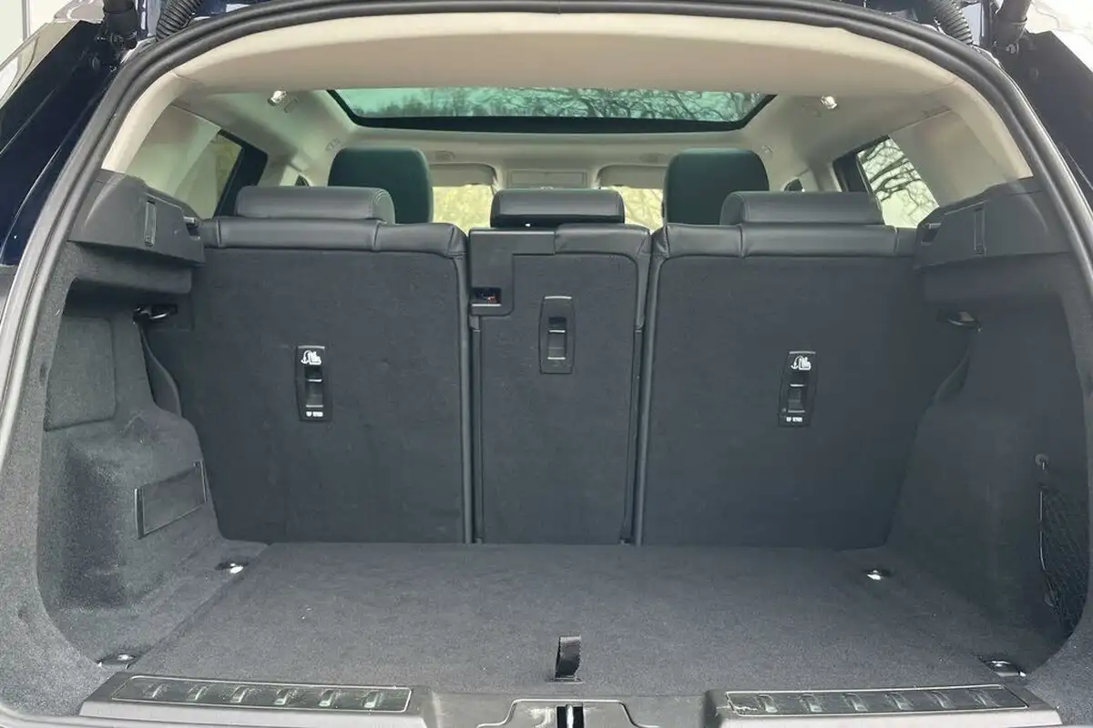 2023-land-rover-range-rover-evoque-15-p300e-r-dynamic-hse-big-23