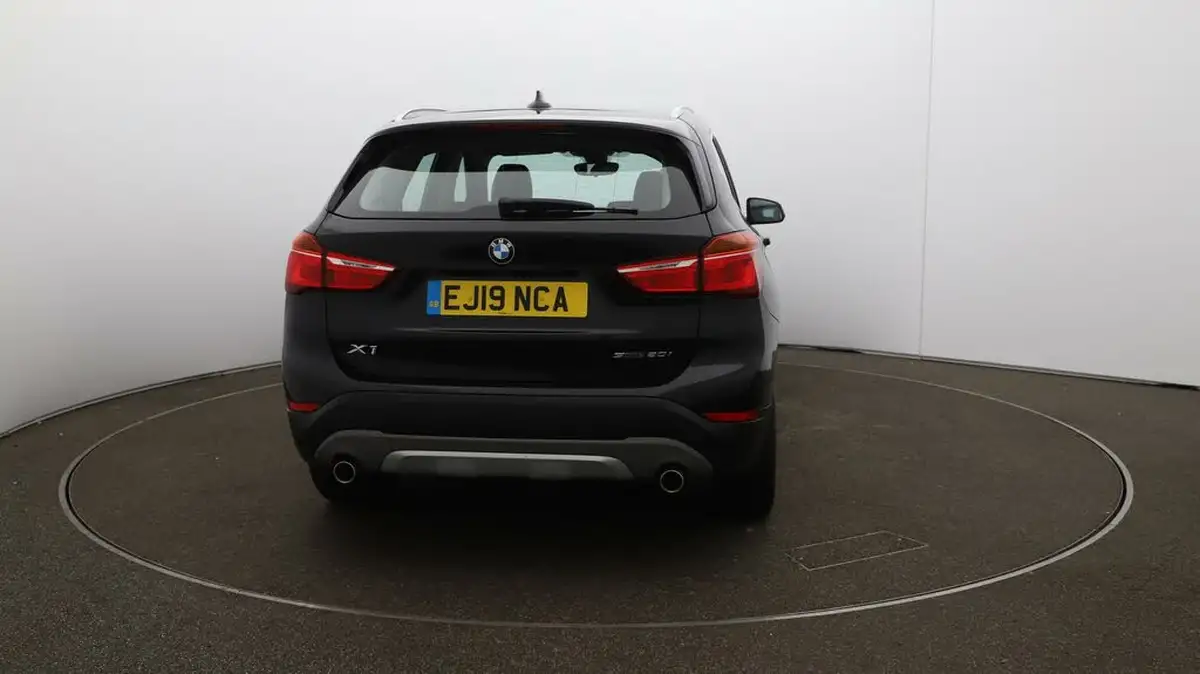 2019-bmw-x1-20-sdrive-20i-xline-sdrive20i-big-49
