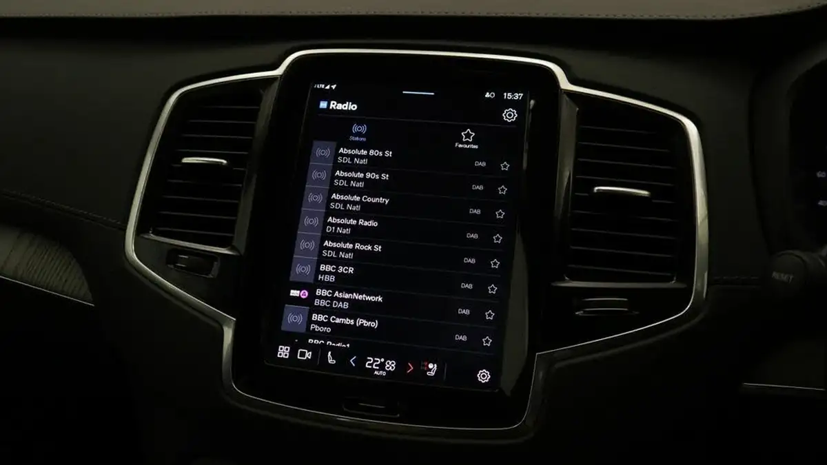 2024-volvo-xc90-20-b5-ultra-bright-big-39