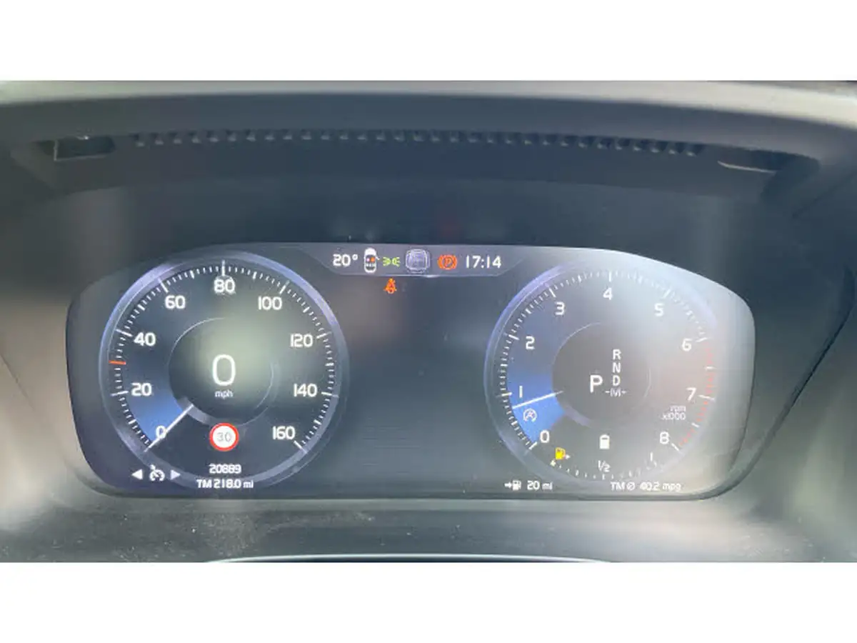 2022-volvo-xc40-20-b4-inscription-pro-big-10