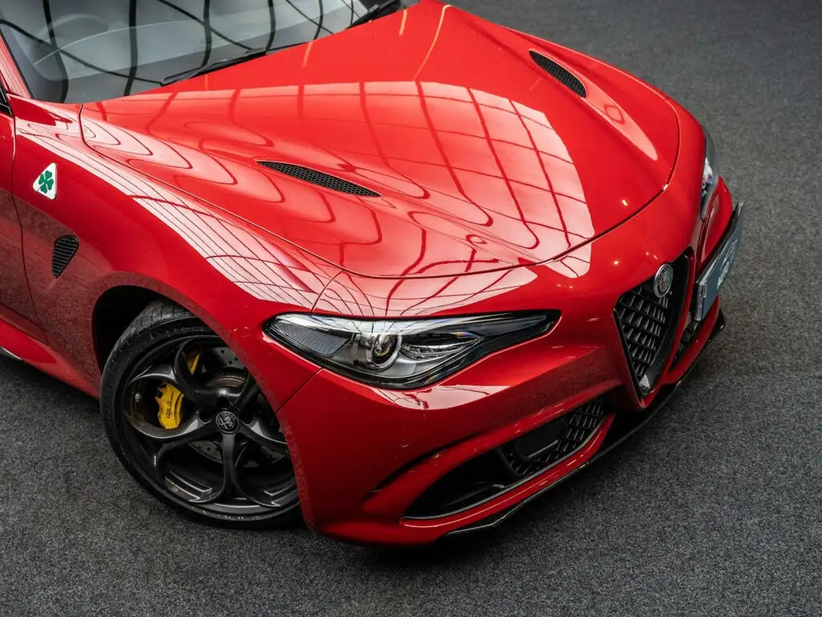 2022-alfa-romeo-giulia-29-biturbo-quadrifoglio-big-15