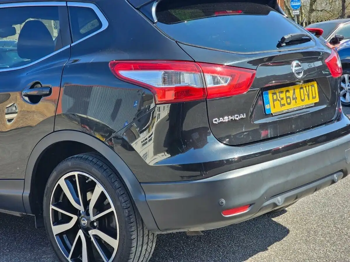 2014-nissan-qashqai-16dci-tekna-xtronic-cvt-big-39