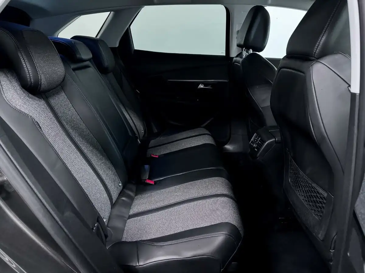 2017-peugeot-3008-suv-12-puretech-allure-big-37