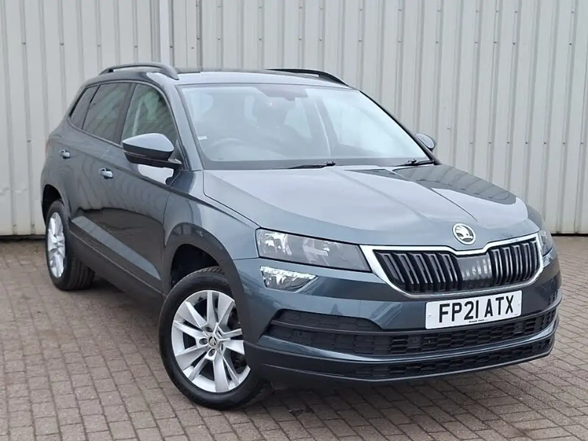 2021-skoda-karoq-10-tsi-se-technology-110ps-big-0