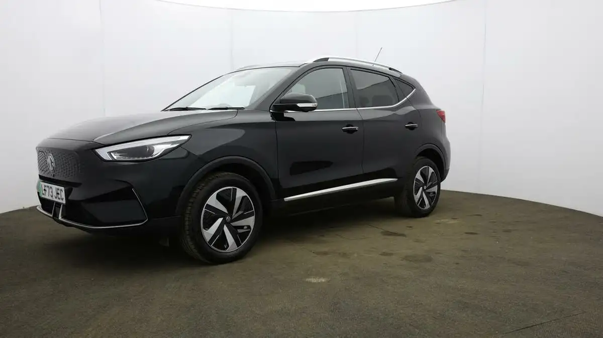 2023-mg-zs-suv-e-trophy-connect-ev-156ps-long-range-big-28