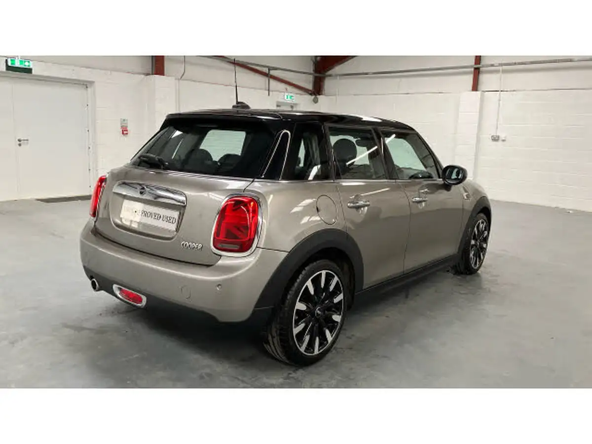 2019-mini-cooper-15-cooper-exclusive-134bhp-hatchback-5d-auto-big-54