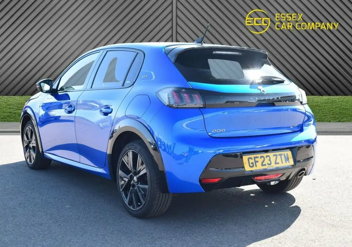 2023-peugeot-208-12-puretech-gt-100ps-big-11