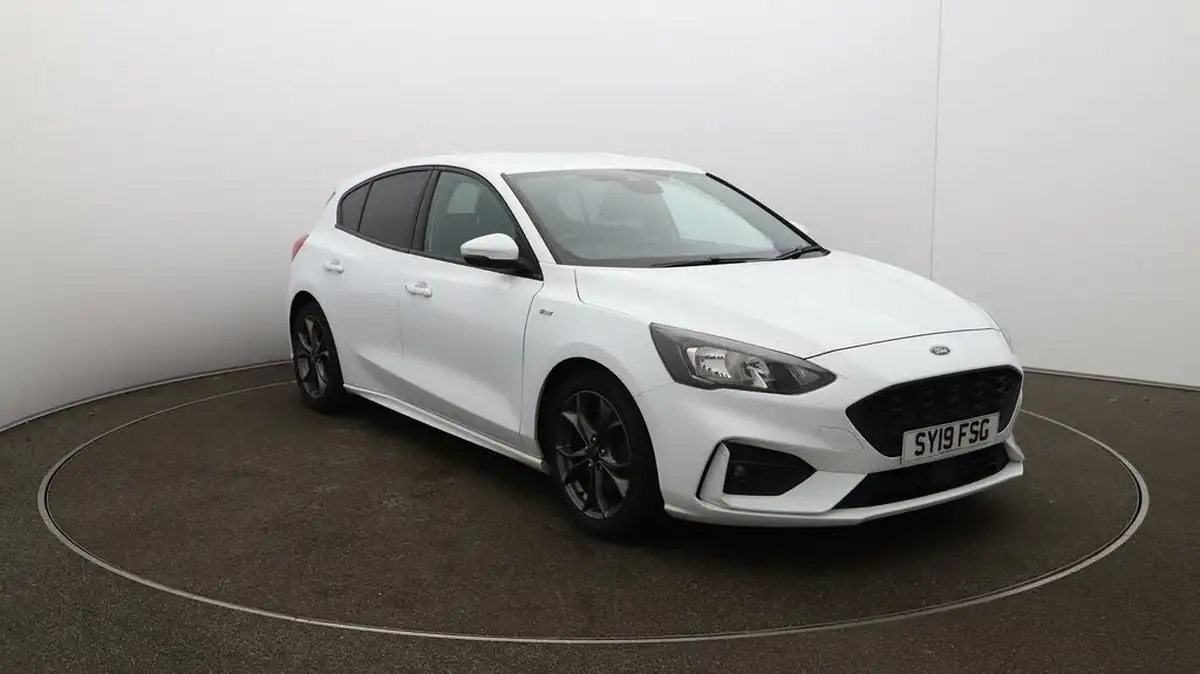 2019-ford-focus-10t-st-line-ss-hatchback-big-35