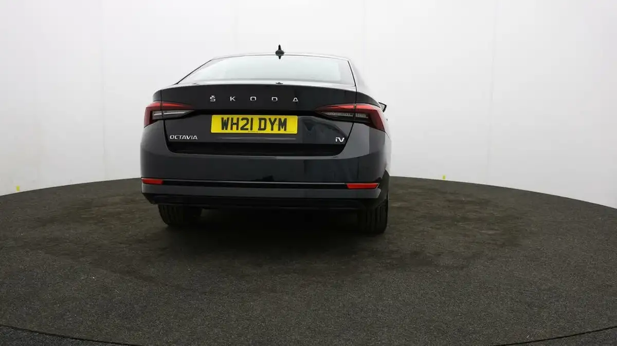 2021-skoda-octavia-14-tsi-se-technology-hatchback-big-5