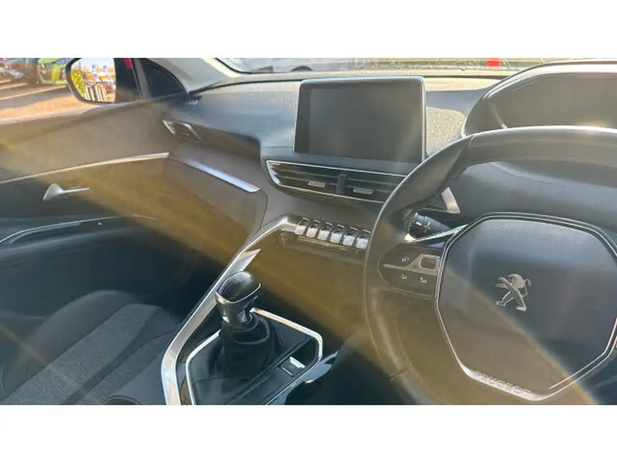 2020-peugeot-3008-suv-15-bluehdi-allure-big-13