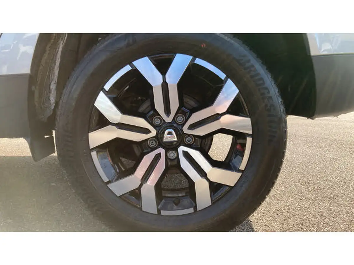 2022-dacia-duster-13-tce-prestige-150bhp-edc-big-32