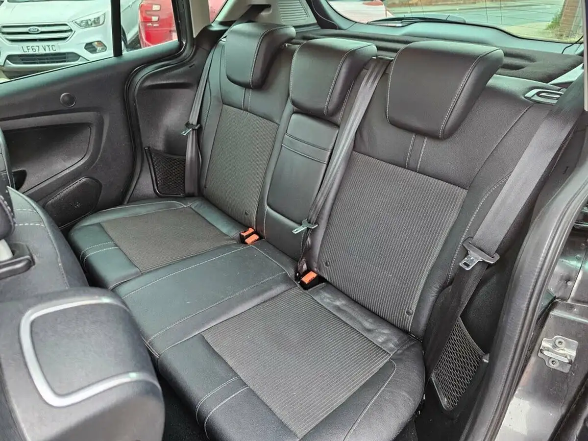 2015-ford-b-max-10-titanium-x-big-30