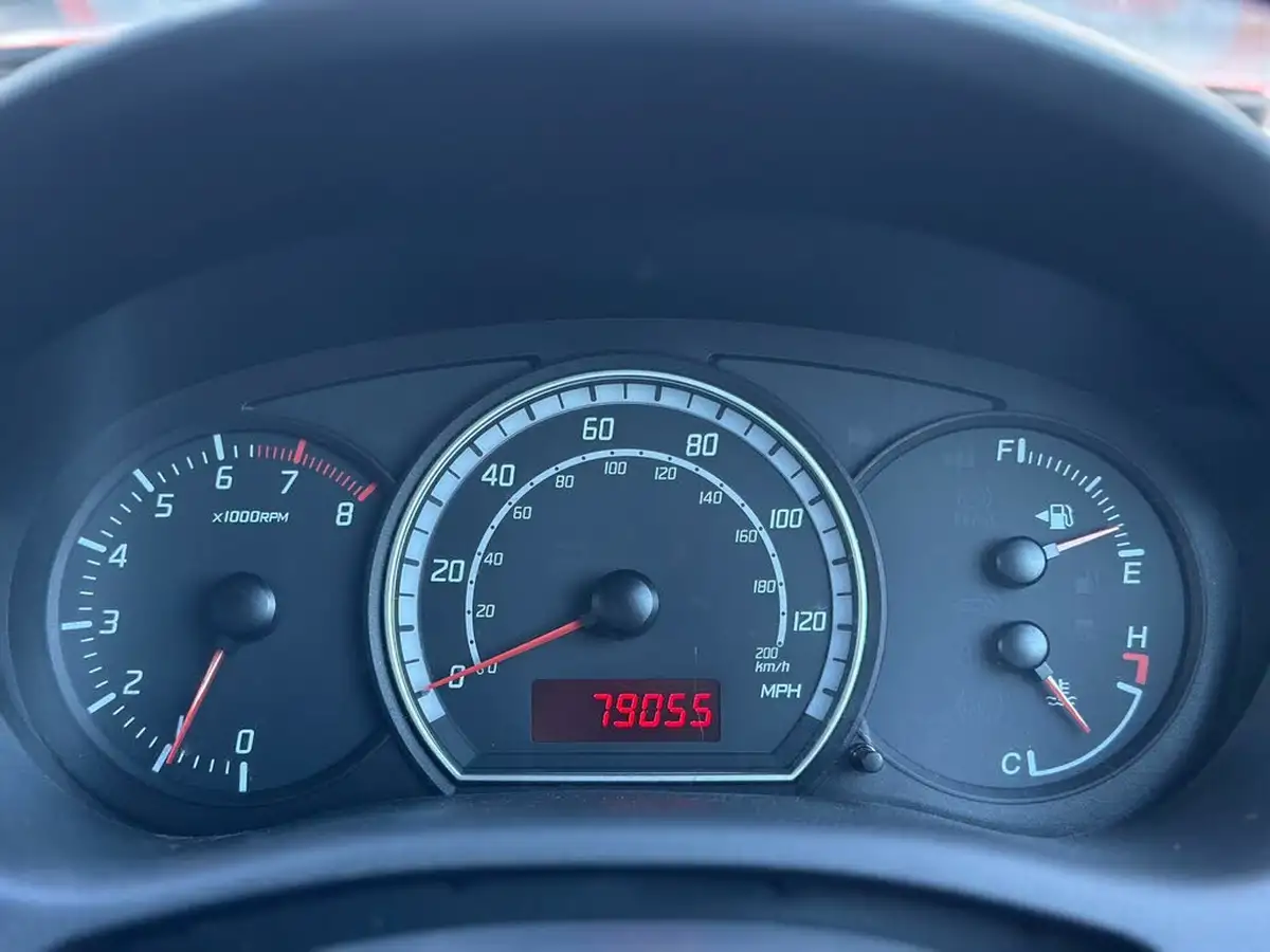 2008-suzuki-swift-15-glx-5d-big-13