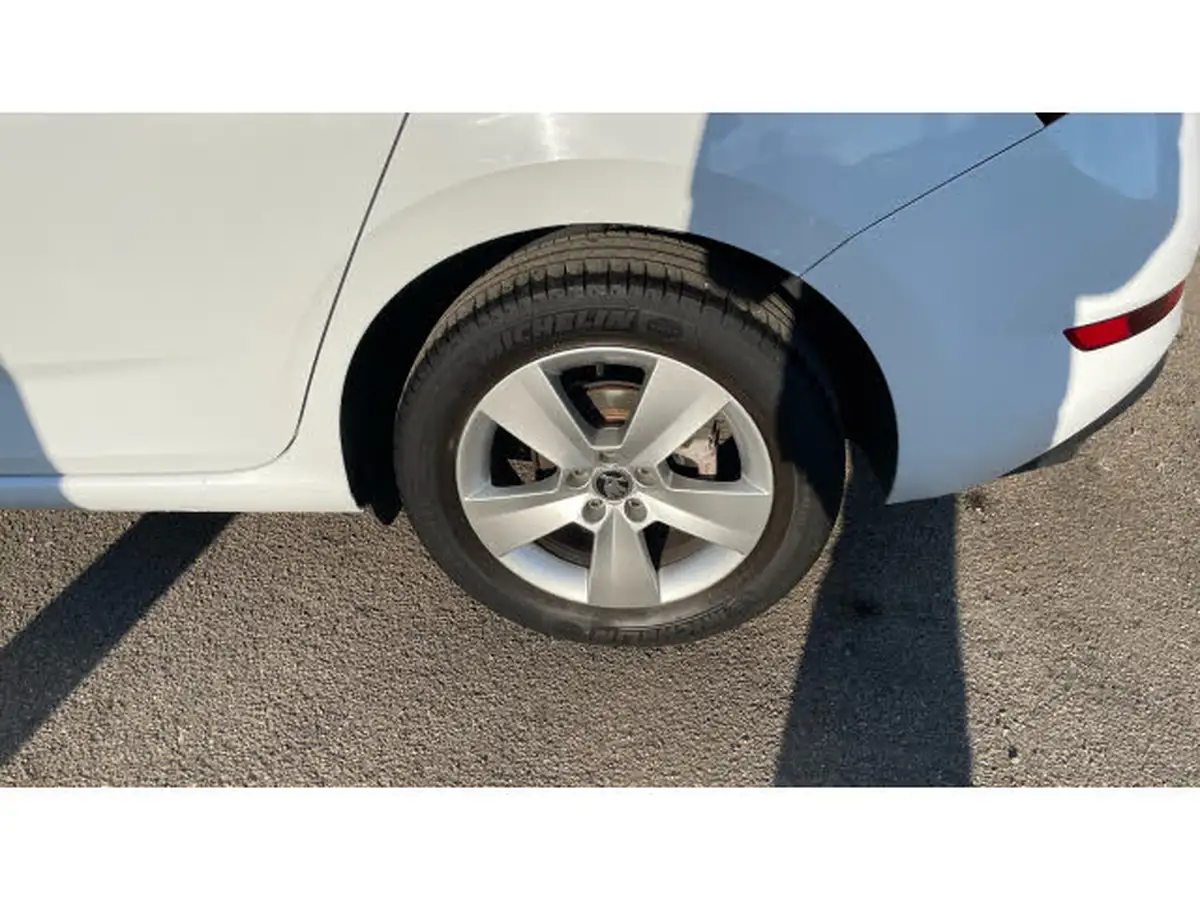 2020-skoda-scala-10-tsi-se-95ps-big-36