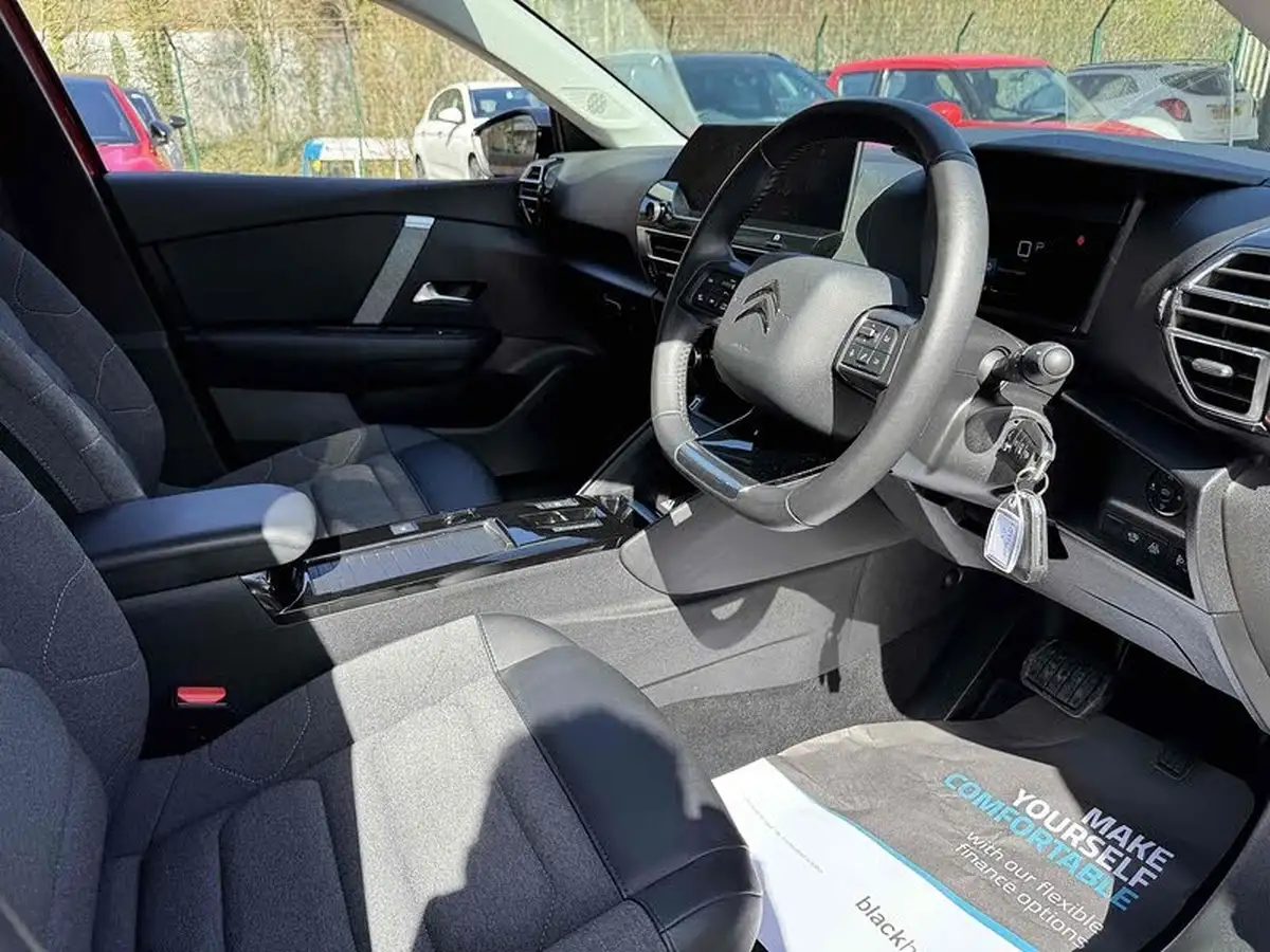 2022-citroen-c4-12-puretech-sense-plus-eat8-big-14