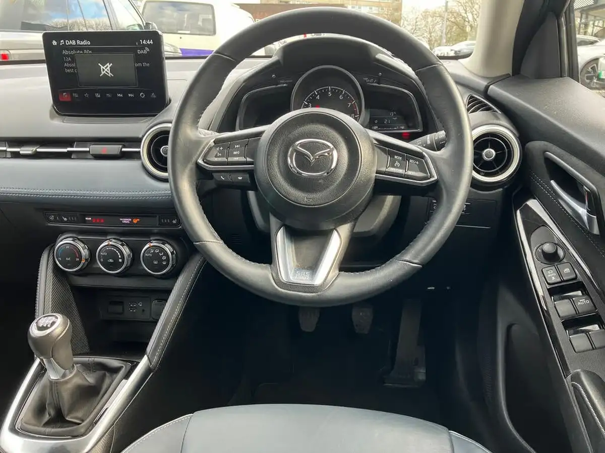 2022-mazda-mazda2-15-e-skyactiv-g-gt-sport-big-14