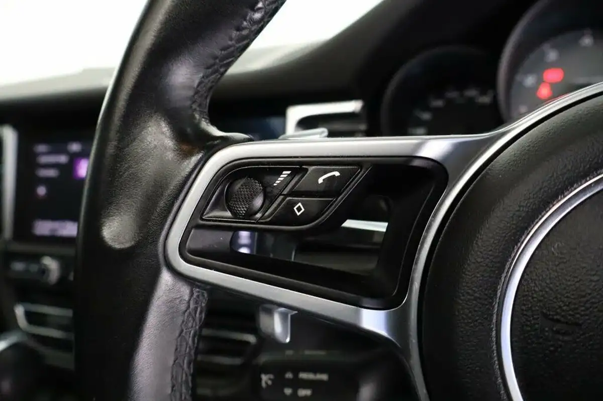 2019-porsche-macan-30-v6-s-big-26