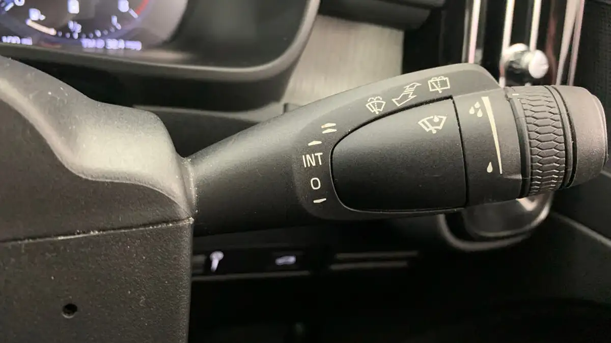 2020-volvo-xc40-20-b4-inscription-pro-big-38