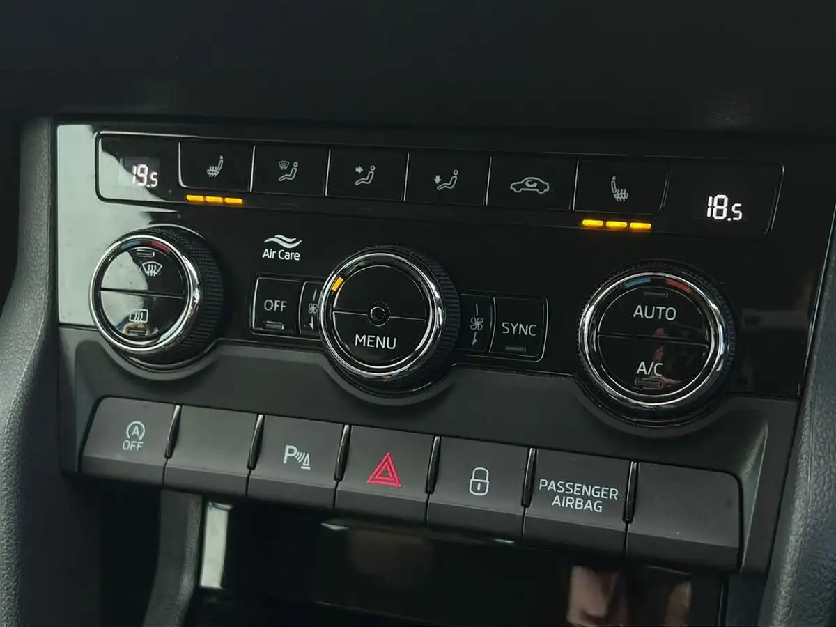 2022-skoda-karoq-10-tsi-se-l-big-11