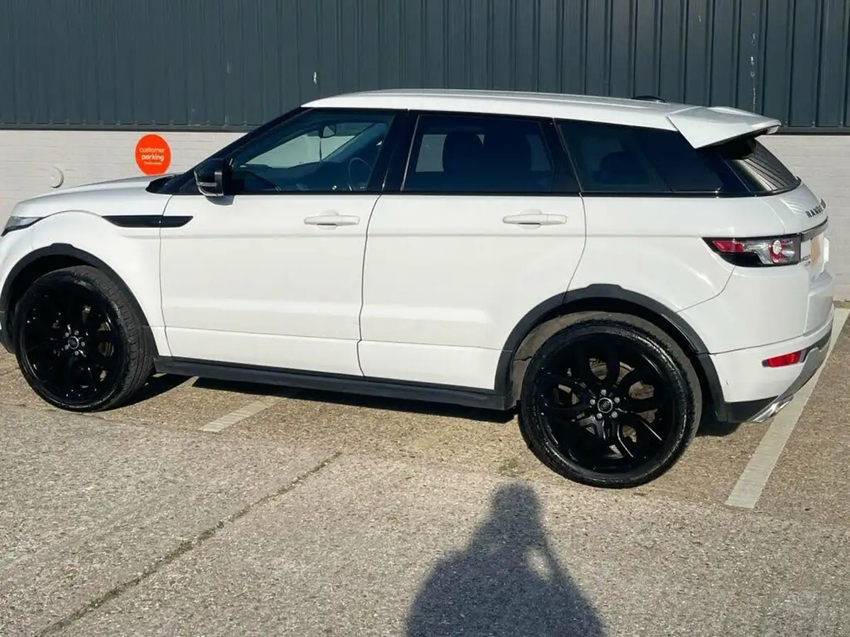 2013-land-rover-range-rover-evoque-22td-dynamic-hatchback-5d-auto-big-28