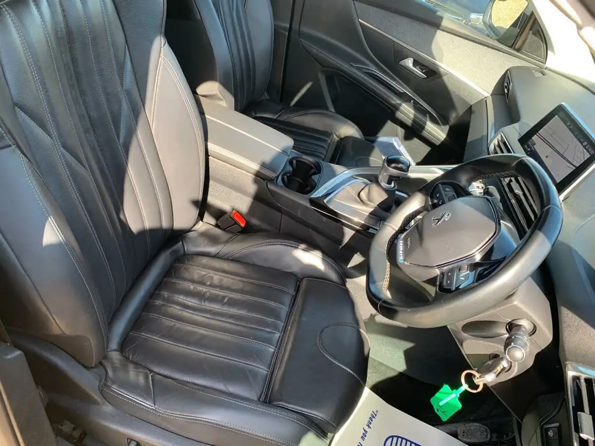 2020-peugeot-5008-suv-15-bluehdi-allure-big-30