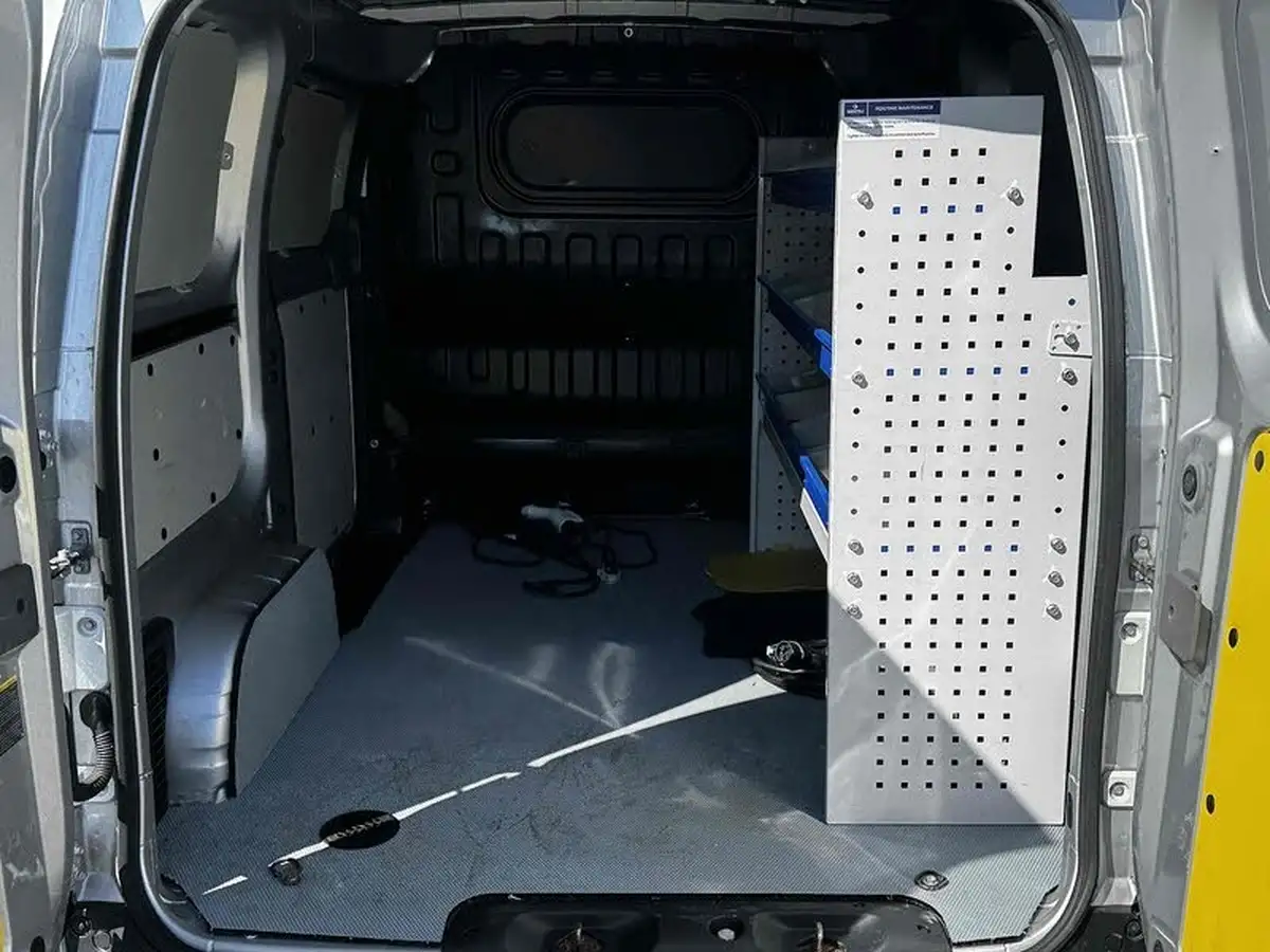 2019-nissan-env200-e-acenta-panel-van-auto-big-20