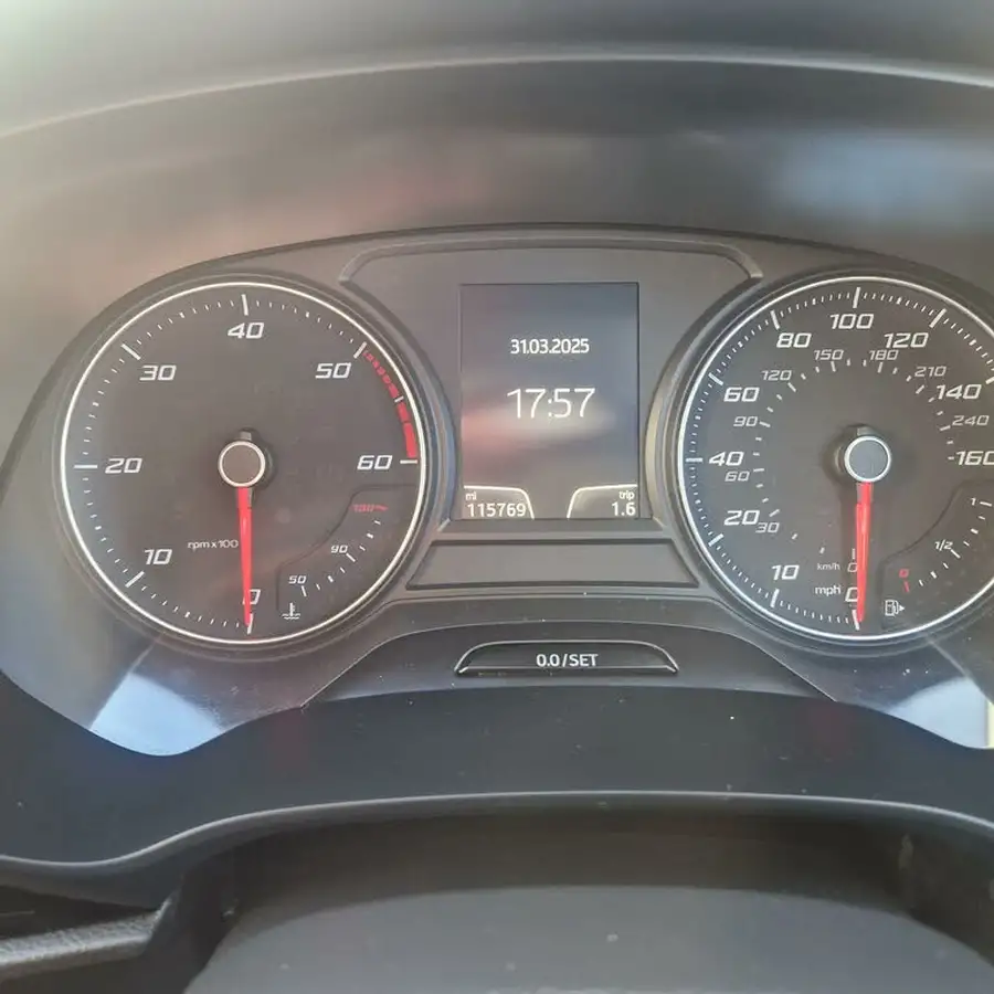 2014-seat-leon-16tdi-se-tech-pack-cr-105ps-ss-sports-tourer-5d-big-19