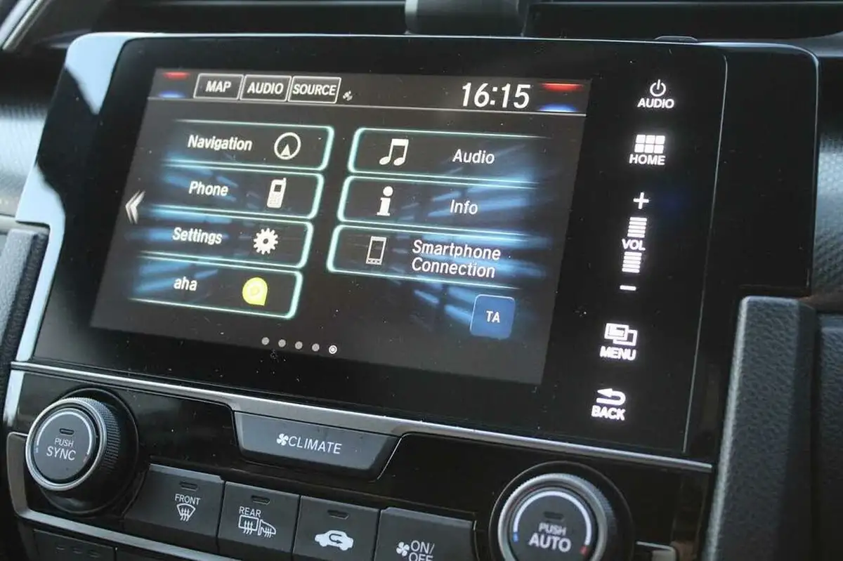 2019-honda-civic-10-vtec-turbo-ex-ss-hatchback-5d-big-20