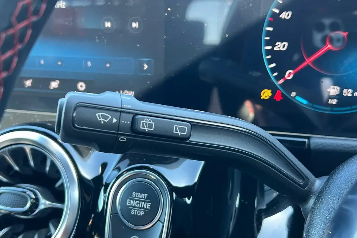 2022-mercedes-benz-gla-class-13-gla-200-amg-line-premium-big-25
